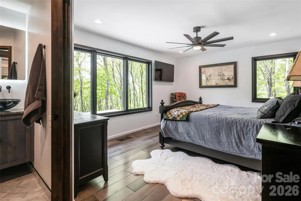 94 Laurel Ledge Way Fletcher, NC 28732