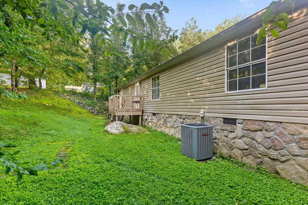 7452 Gates Road Hixson, TN 37343