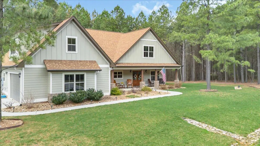 3590 Crockett Pointe Jasper, TN 37347