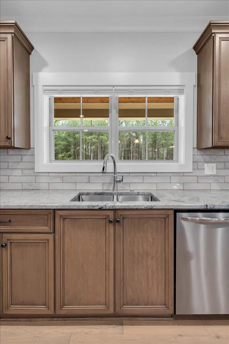 3590 Crockett Pointe Jasper, TN 37347