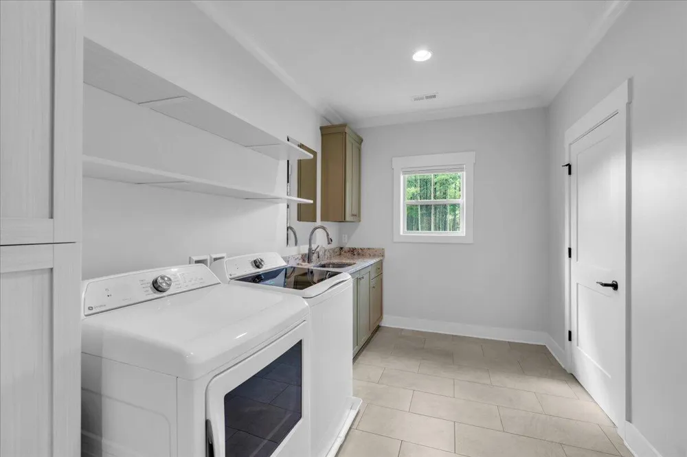 3590 Crockett Pointe Jasper, TN 37347