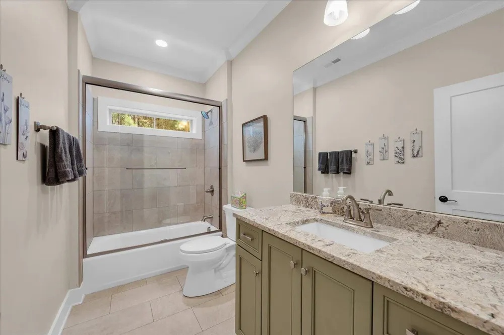3590 Crockett Pointe Jasper, TN 37347