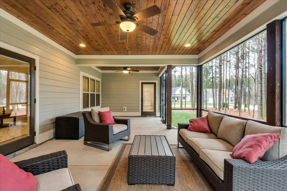 3590 Crockett Pointe Jasper, TN 37347