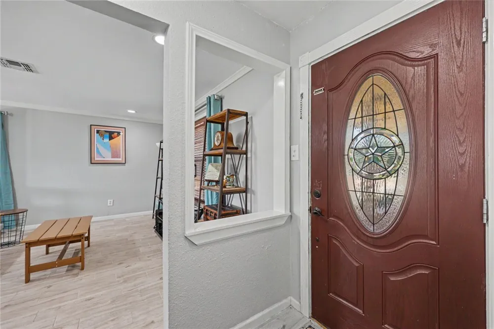 3230 Laguna Shores Corpus Christi, TX 78418
