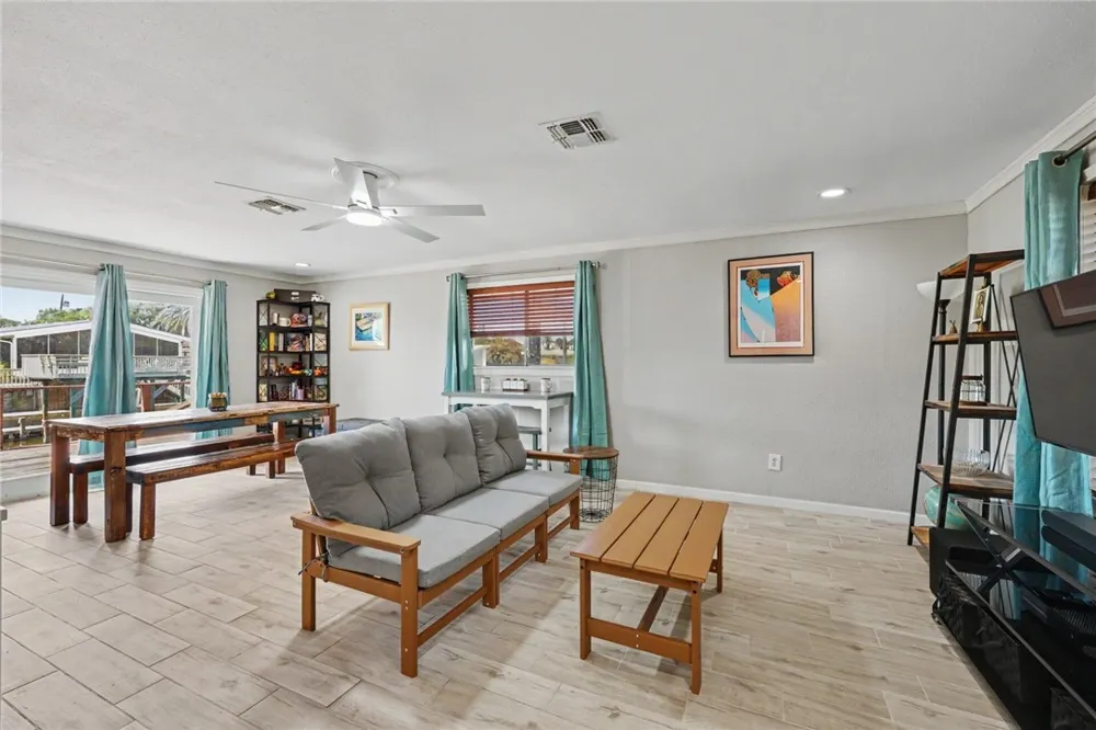 3230 Laguna Shores Corpus Christi, TX 78418