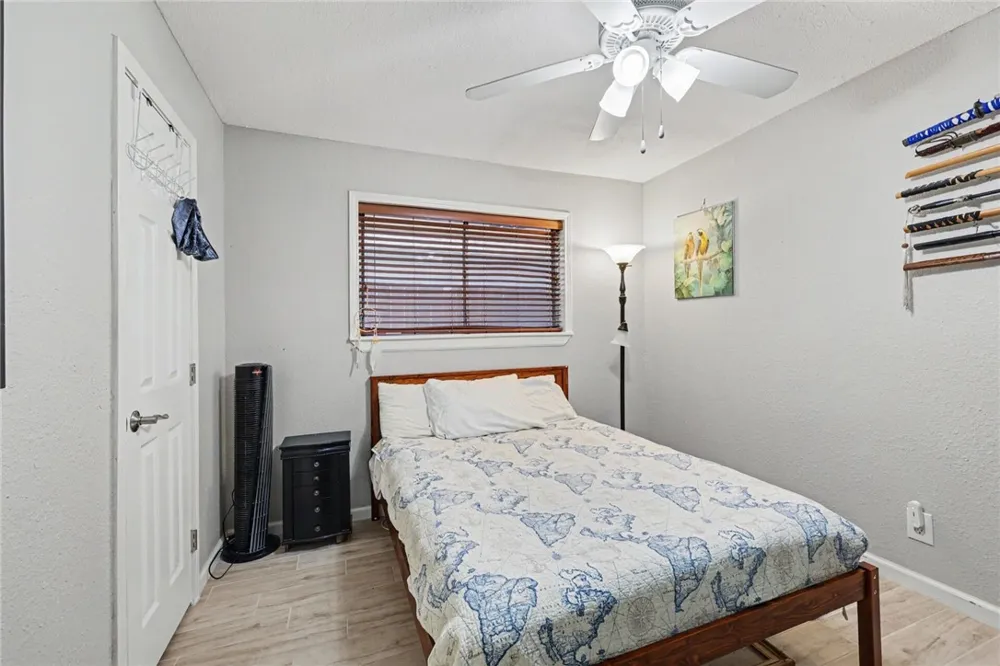 3230 Laguna Shores Corpus Christi, TX 78418
