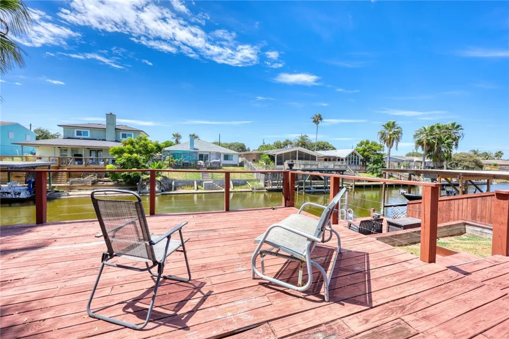 3230 Laguna Shores Corpus Christi, TX 78418