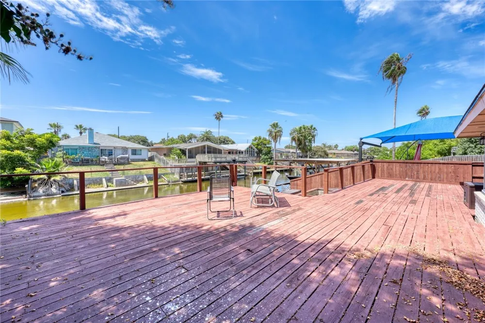 3230 Laguna Shores Corpus Christi, TX 78418