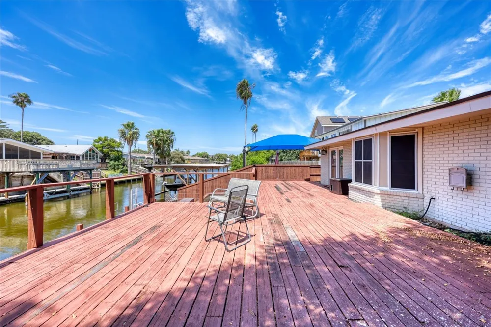 3230 Laguna Shores Corpus Christi, TX 78418
