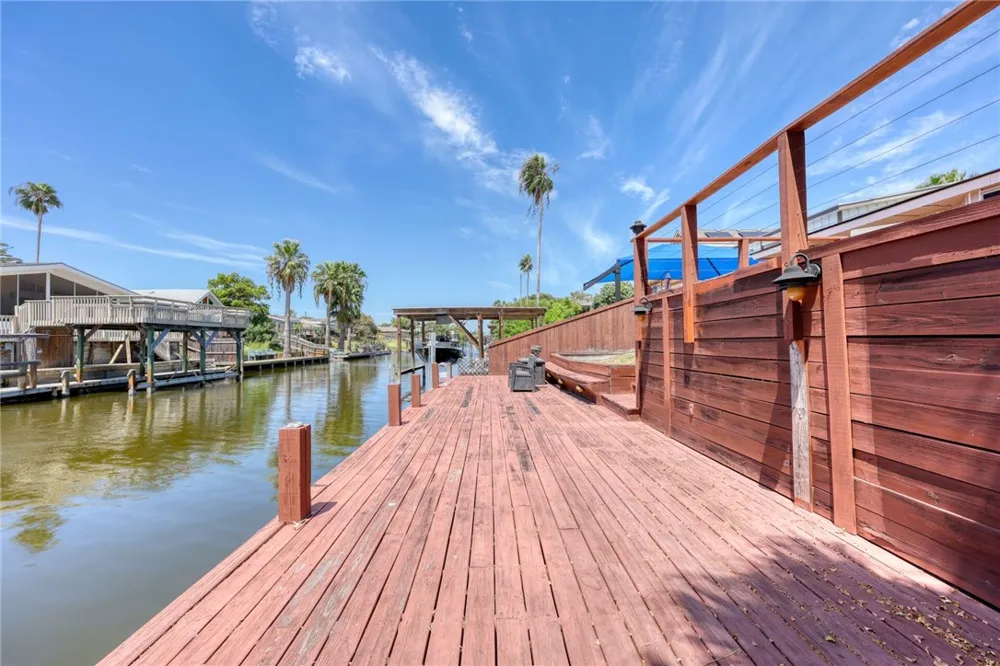 3230 Laguna Shores Corpus Christi, TX 78418