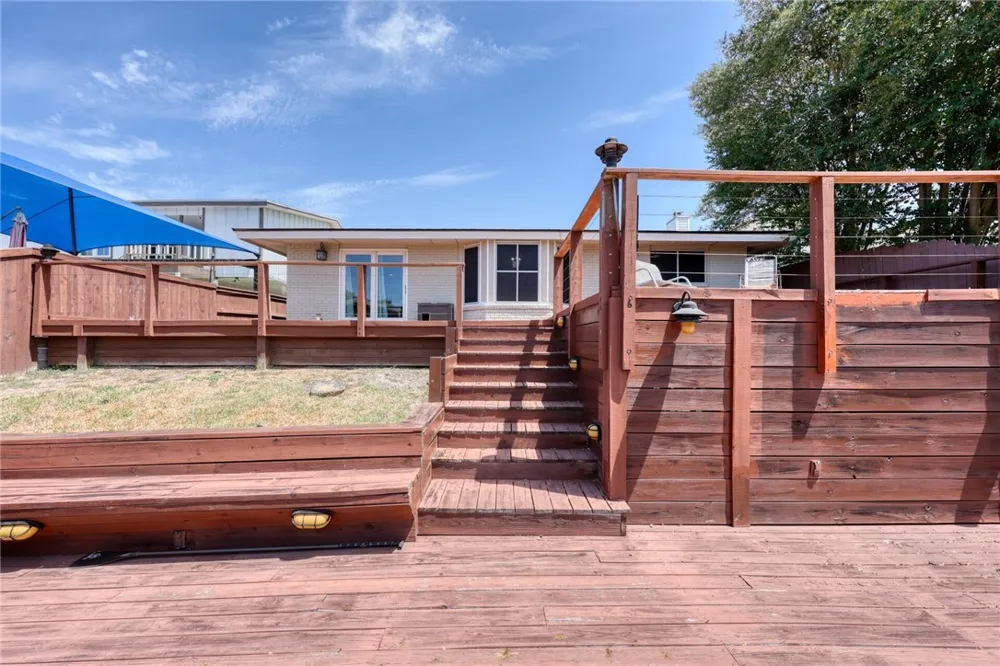 3230 Laguna Shores Corpus Christi, TX 78418