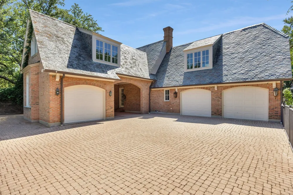 31 Robledo Drive Dallas, TX 75230