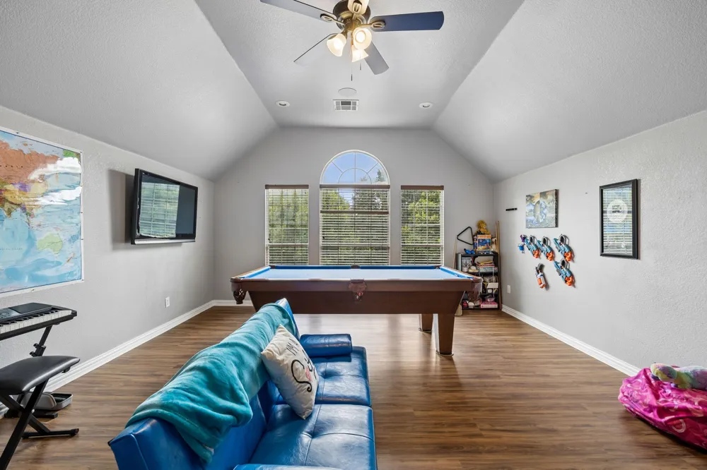 6211 Crestridge Lane Sachse, TX 75048