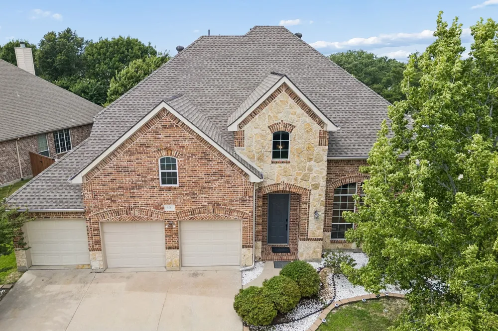 6211 Crestridge Lane Sachse, TX 75048