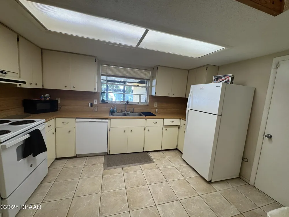 730 Lindenwood Circle E Ormond Beach, FL 32174