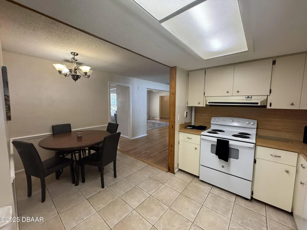 730 Lindenwood Circle E Ormond Beach, FL 32174