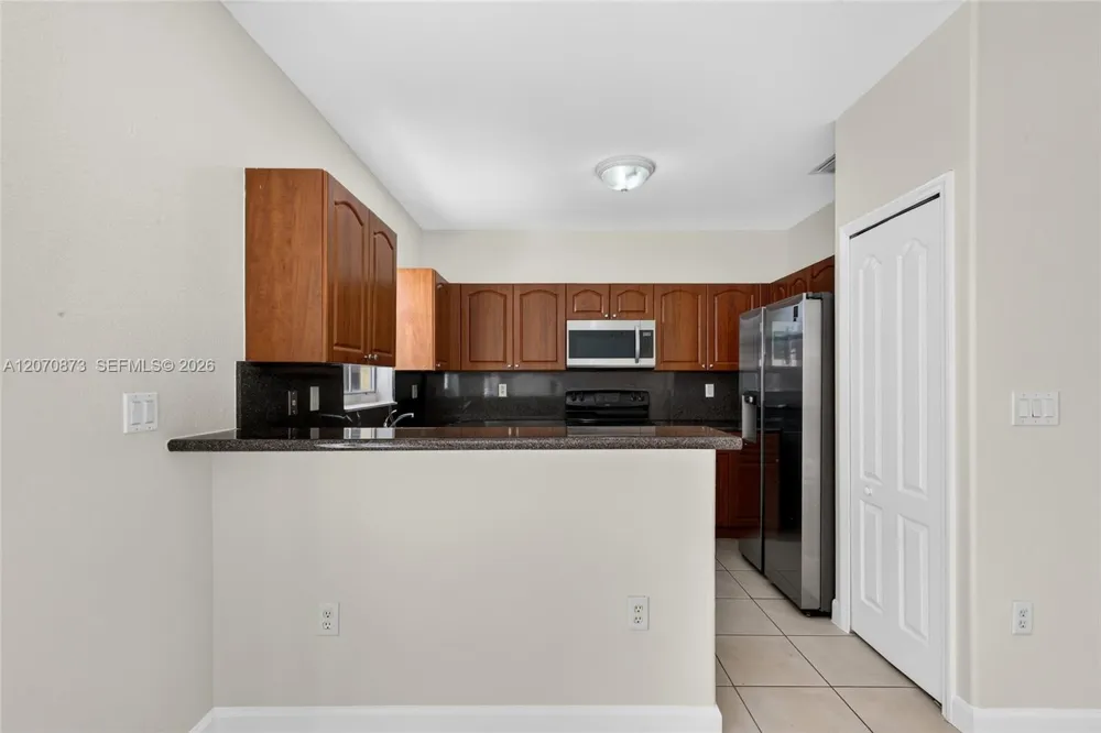 14946 SW 9th Way Miami, FL 33194
