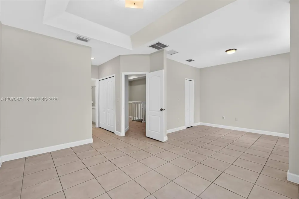 14946 SW 9th Way Miami, FL 33194