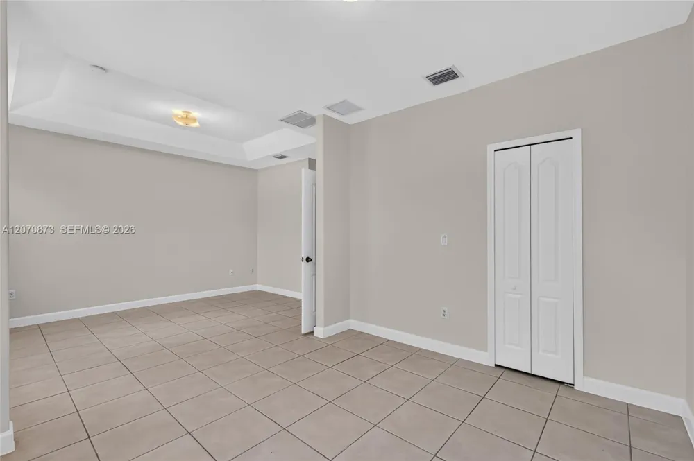 14946 SW 9th Way Miami, FL 33194