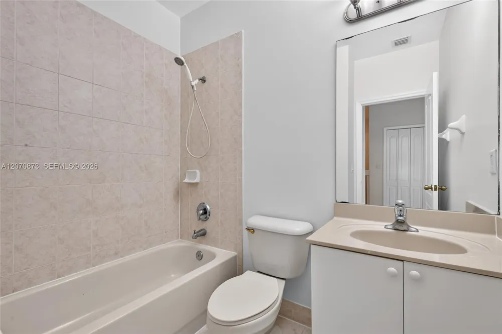 14946 SW 9th Way Miami, FL 33194