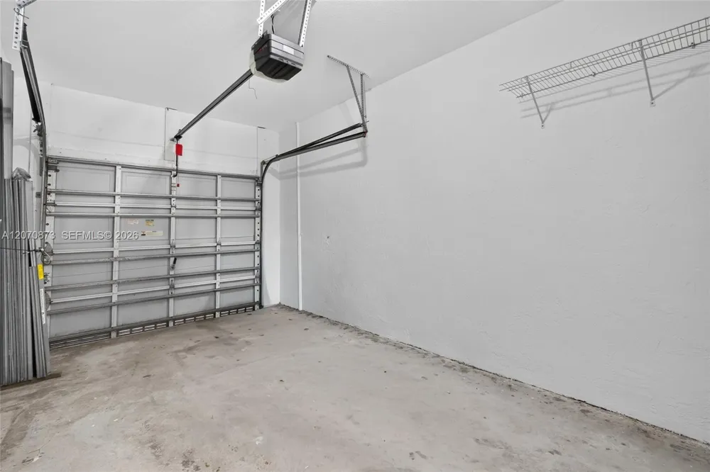 14946 SW 9th Way Miami, FL 33194