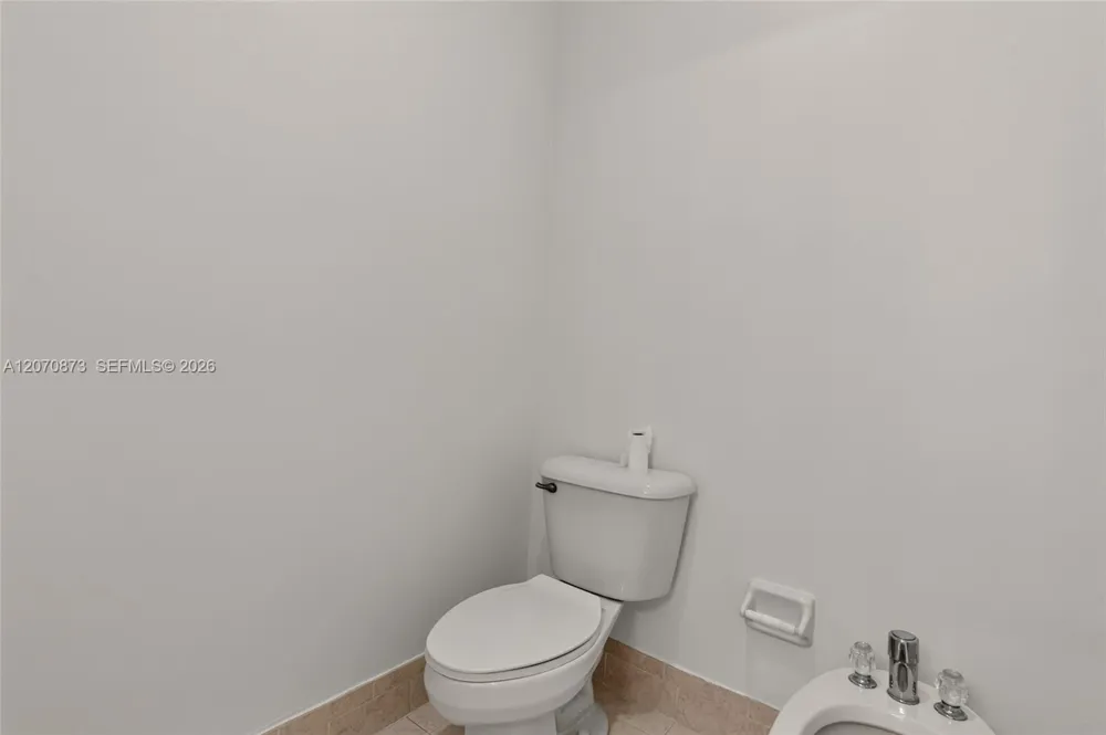 14946 SW 9th Way Miami, FL 33194