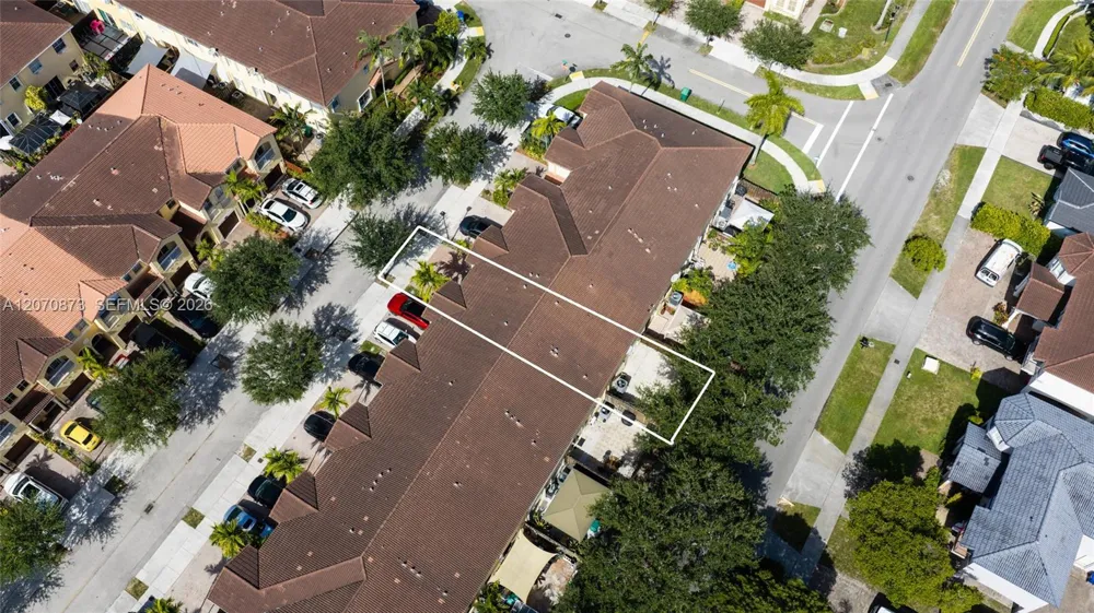 14946 SW 9th Way Miami, FL 33194