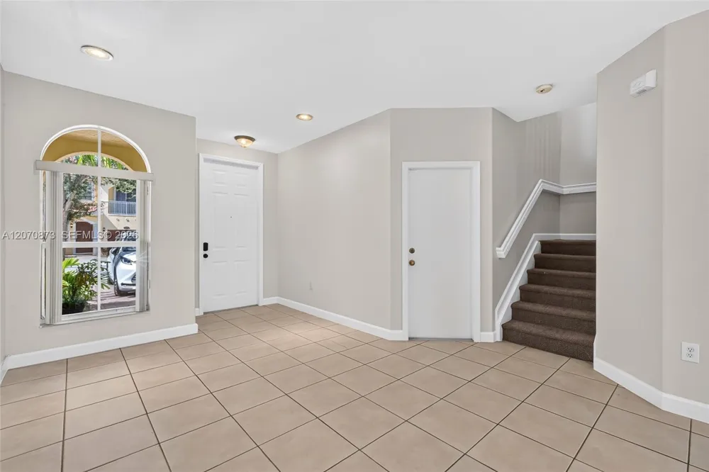 14946 SW 9th Way Miami, FL 33194