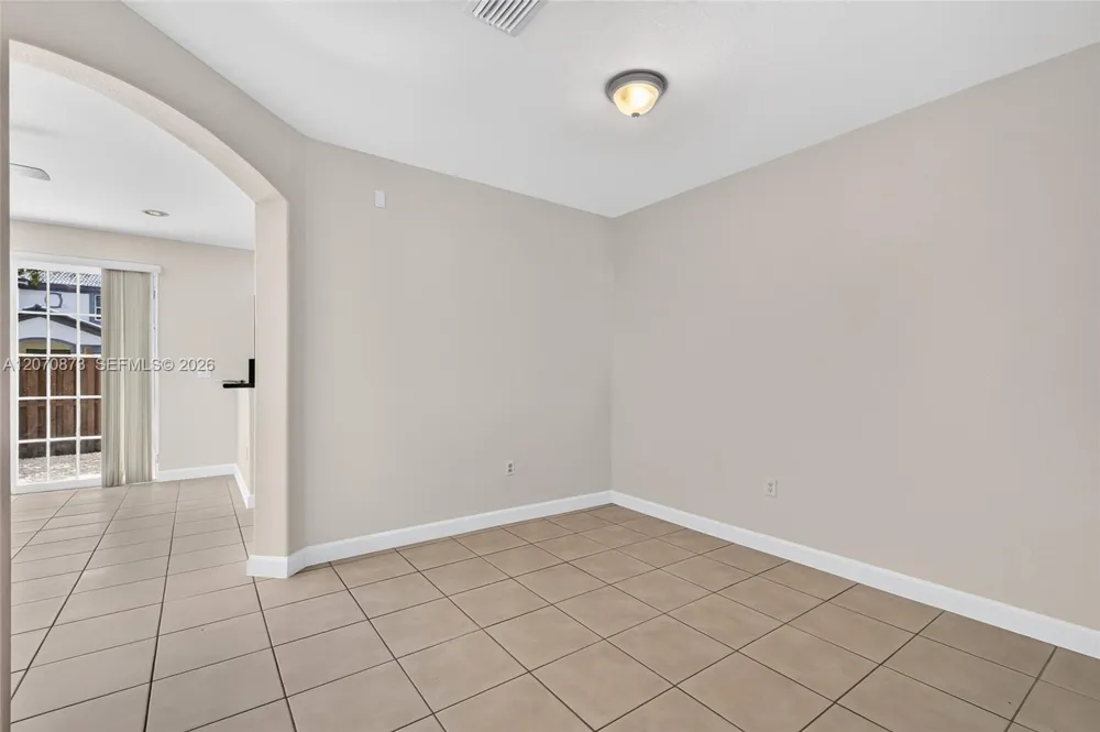 14946 SW 9th Way Miami, FL 33194