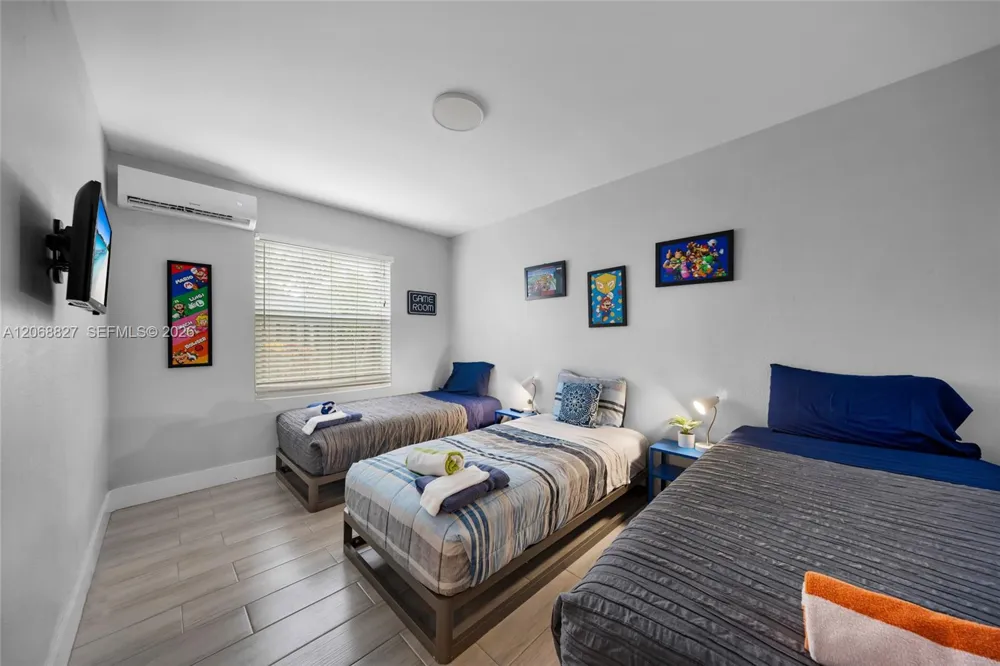 817 SW 12th St Fort Lauderdale, FL 33315