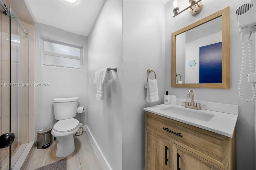 817 SW 12th St Fort Lauderdale, FL 33315