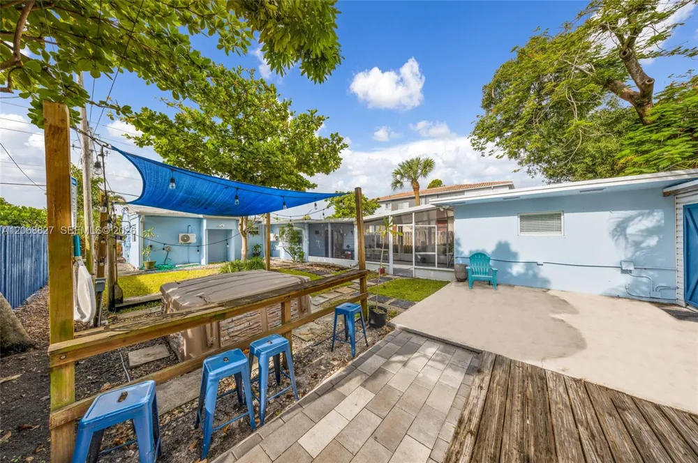 817 SW 12th St Fort Lauderdale, FL 33315