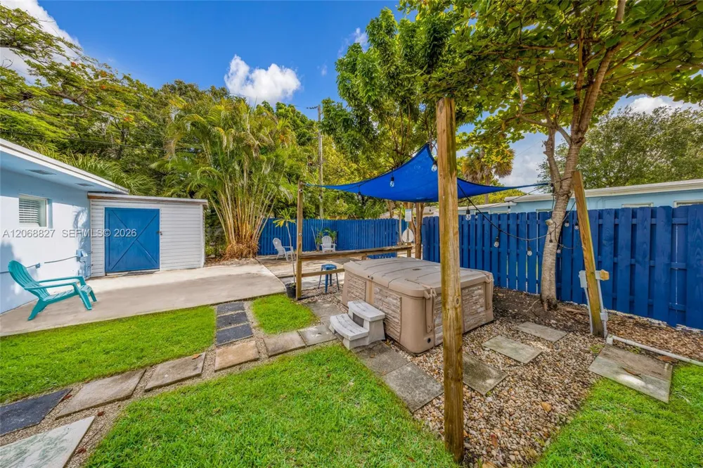 817 SW 12th St Fort Lauderdale, FL 33315