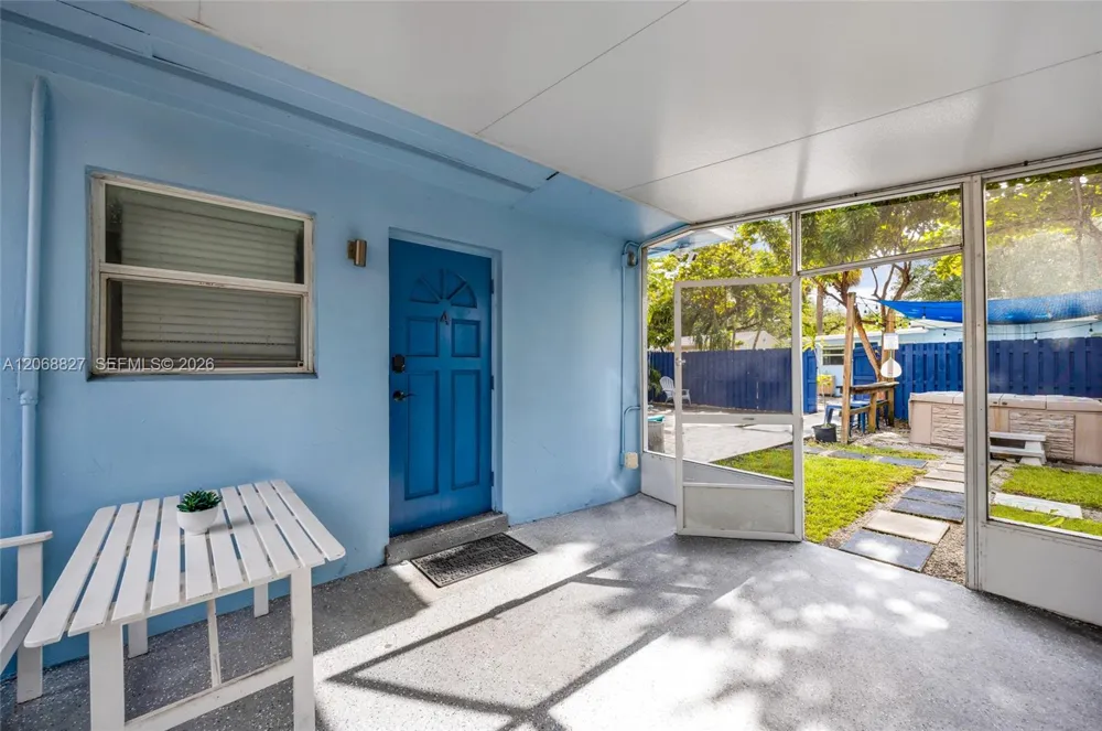 817 SW 12th St Fort Lauderdale, FL 33315