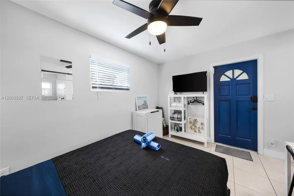 817 SW 12th St Fort Lauderdale, FL 33315