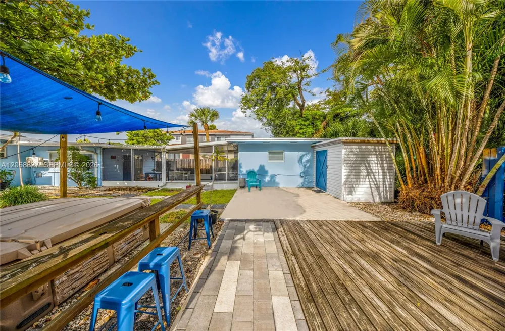 817 SW 12th St Fort Lauderdale, FL 33315