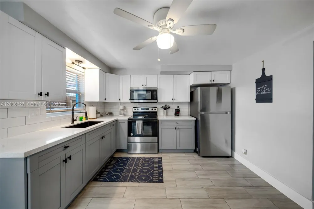 817 SW 12th St Fort Lauderdale, FL 33315