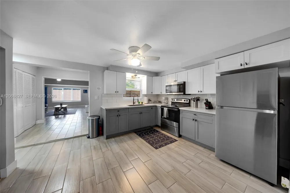 817 SW 12th St Fort Lauderdale, FL 33315
