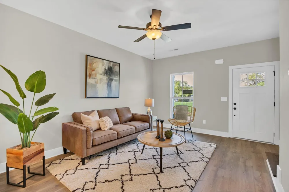 2429 E 17th Street Chattanooga, TN 37404