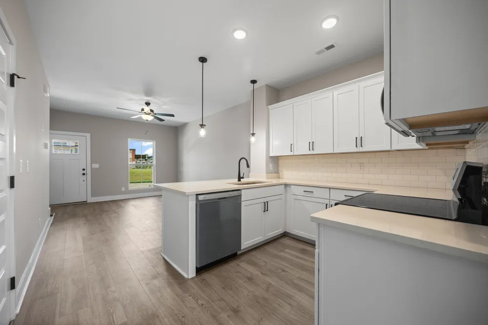 2429 E 17th Street Chattanooga, TN 37404