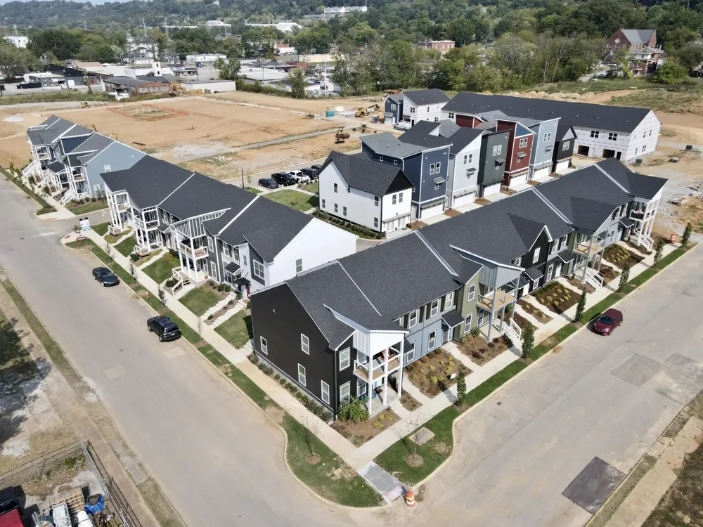 2429 E 17th Street Chattanooga, TN 37404