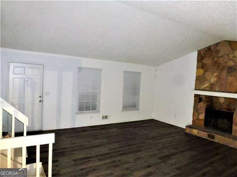 382 Cross Creek PL Auburn, GA 30011