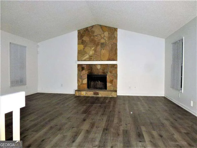 382 Cross Creek PL Auburn, GA 30011