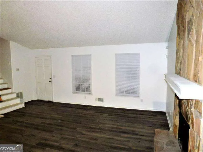 382 Cross Creek PL Auburn, GA 30011