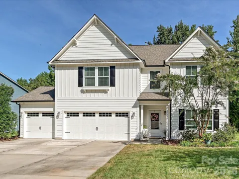 1104 Bassett Way