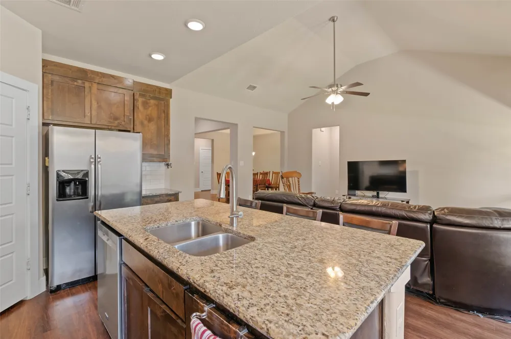10 Pleasant Valley Sanger, TX 76266