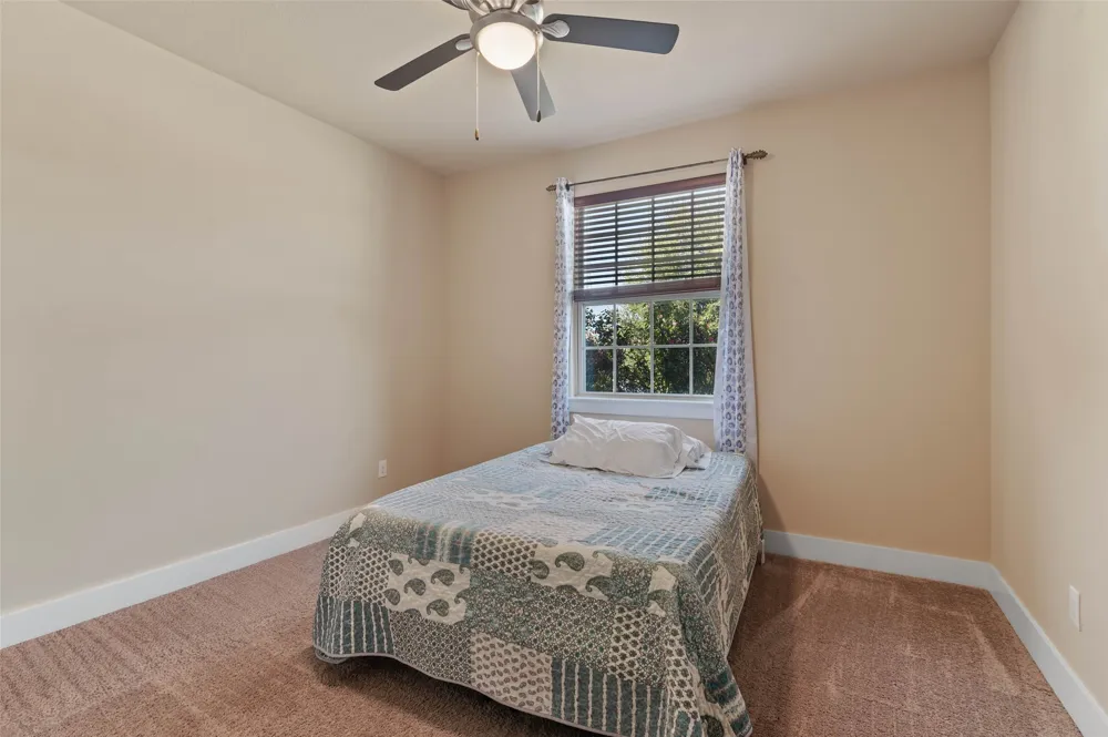 10 Pleasant Valley Sanger, TX 76266