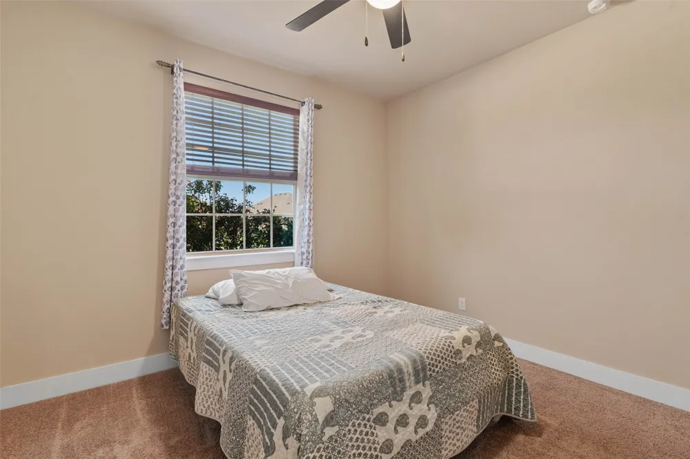 10 Pleasant Valley Sanger, TX 76266