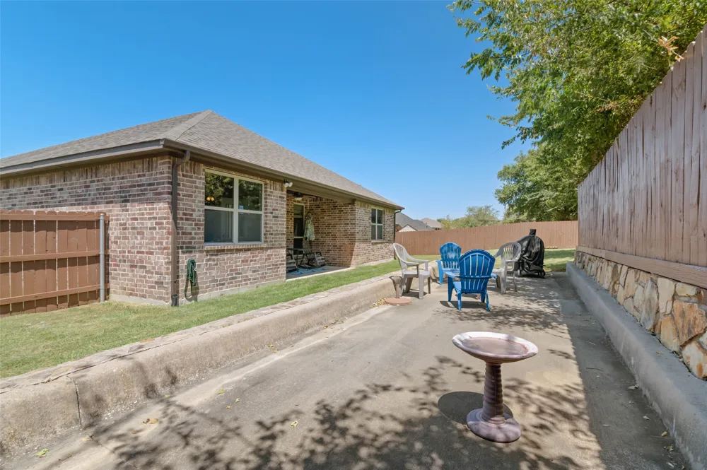 10 Pleasant Valley Sanger, TX 76266