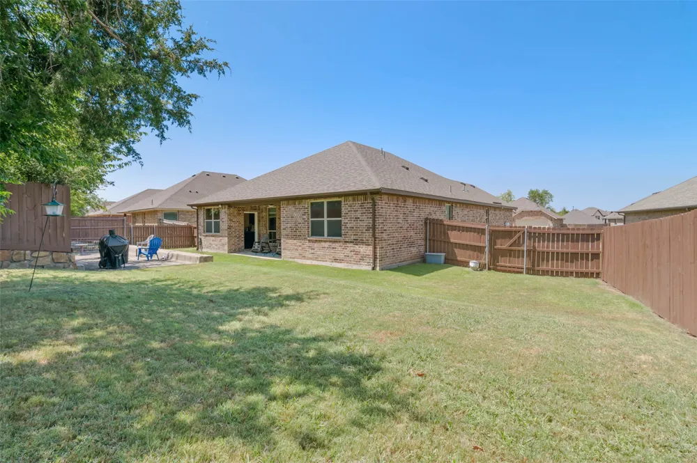 10 Pleasant Valley Sanger, TX 76266